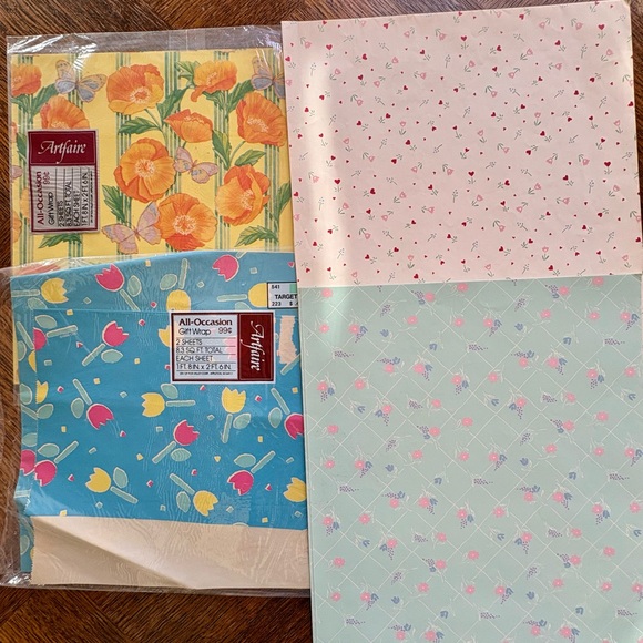 Vintage Wrapping Paper Sheets - Picture 8 of 11